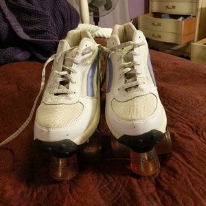 Like New Roller skates size 9